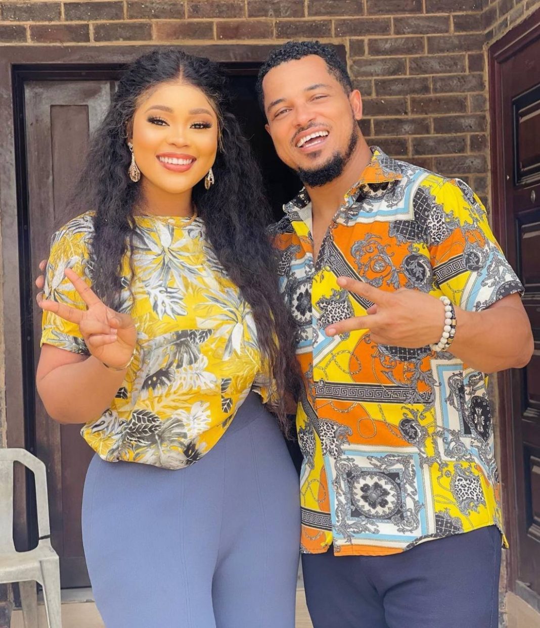 Miniature de couple nollywood